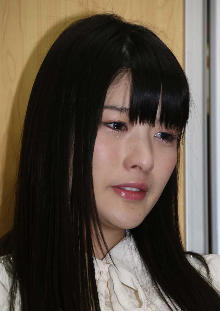 【画像・写真】「仮面女子」神谷えりなブログに殺害予告　涙の訴え「逮捕して」