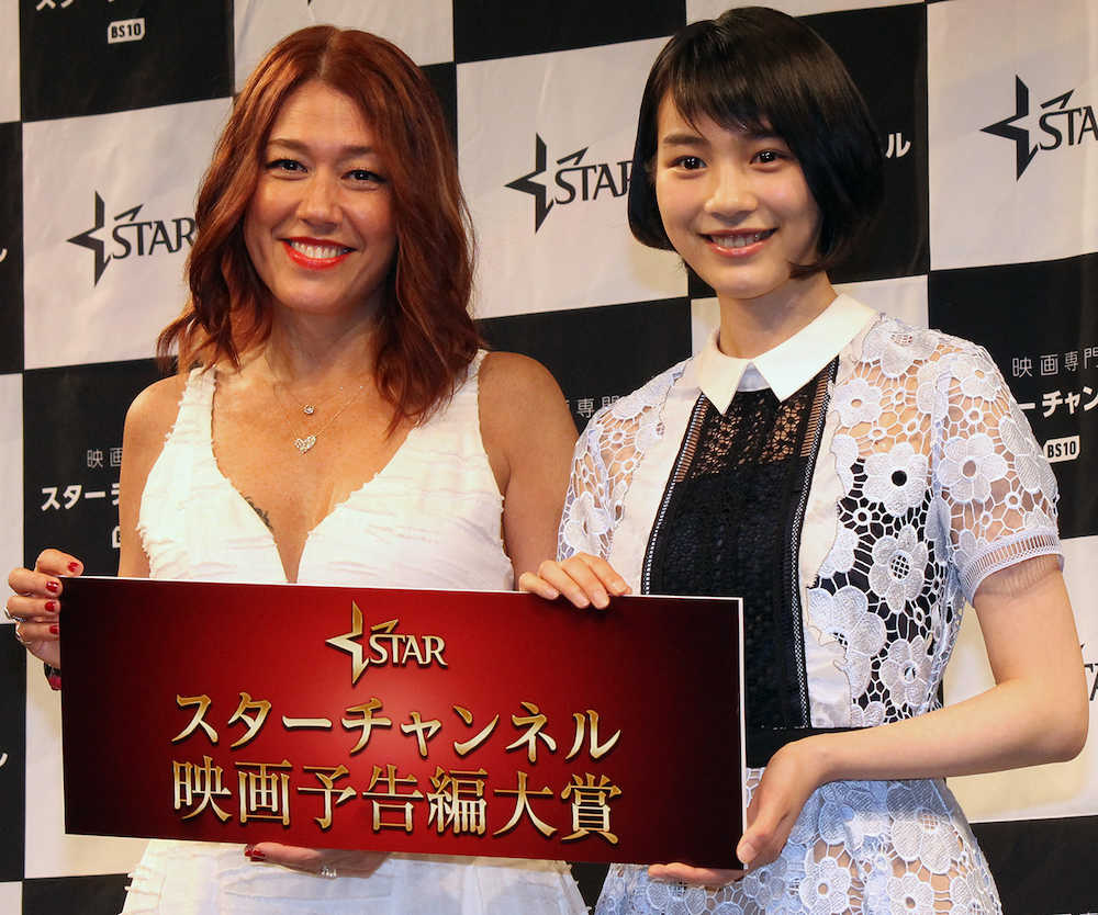 【画像・写真】のんの“スケスケ衣装”にＬｉＬｉＣｏ興味津々「何もはいていないと思った」