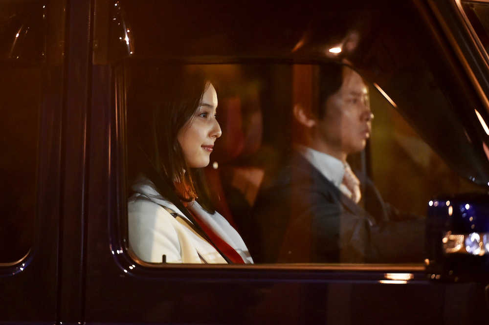 【画像・写真】佐々木希“謎の女”で日曜劇場出演　市川実日子は長谷川博己の妻役
