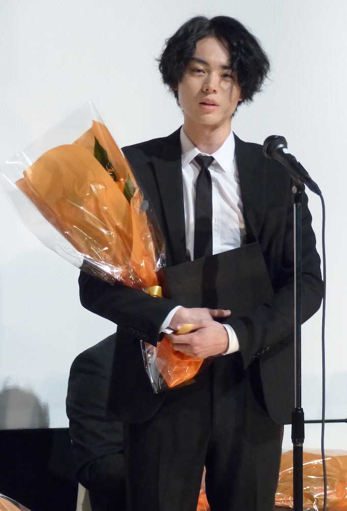 第２６回日本映画プロフェッショナル大賞の授賞式で主演男優賞を受賞した菅田将暉