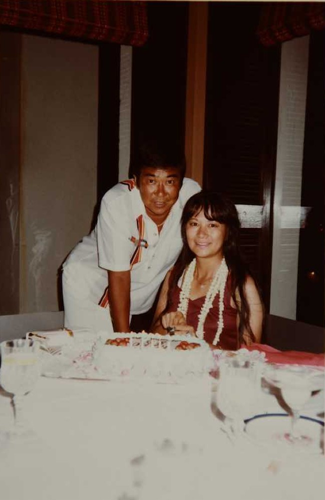 ハワイの別荘で妻・石原まき子さんの誕生日パーティーを開く石原裕次郎さん（１９７８年７月２３日）