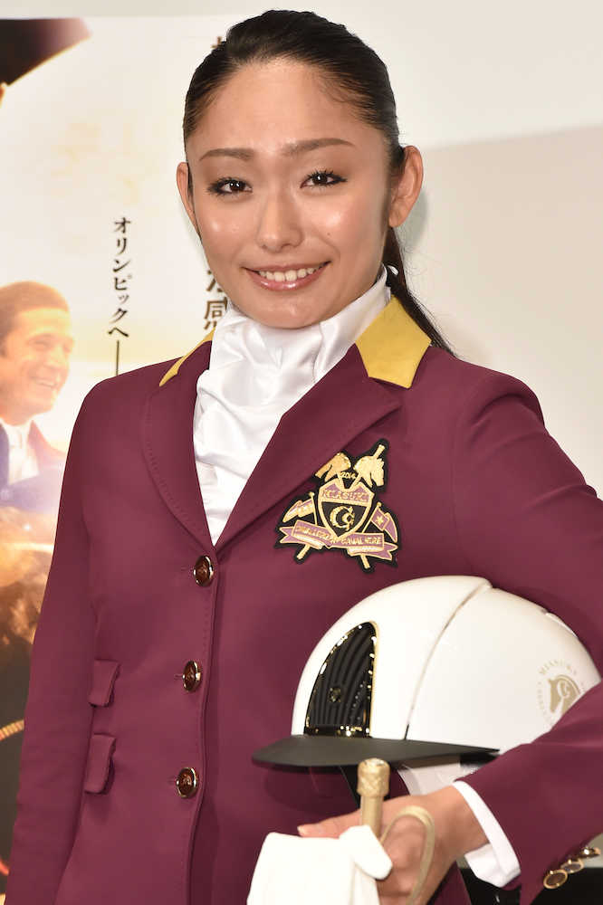 映画「世界にひとつの金メダル」大ヒット祈願イベントに出席した安藤美姫さん