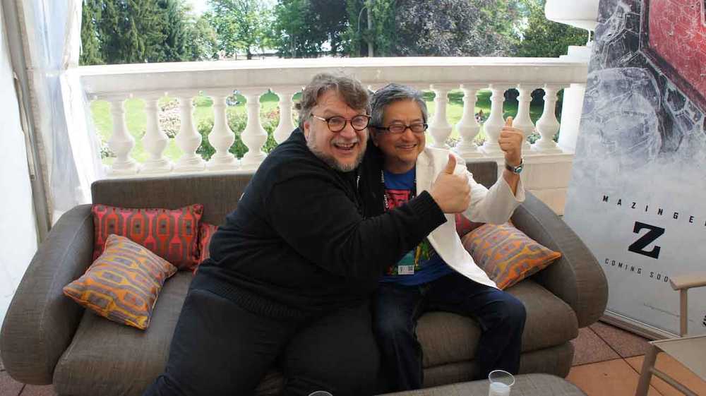 【画像・写真】永井豪氏（右）と対面して喜色満面のギレルモ・デル・トロ監督