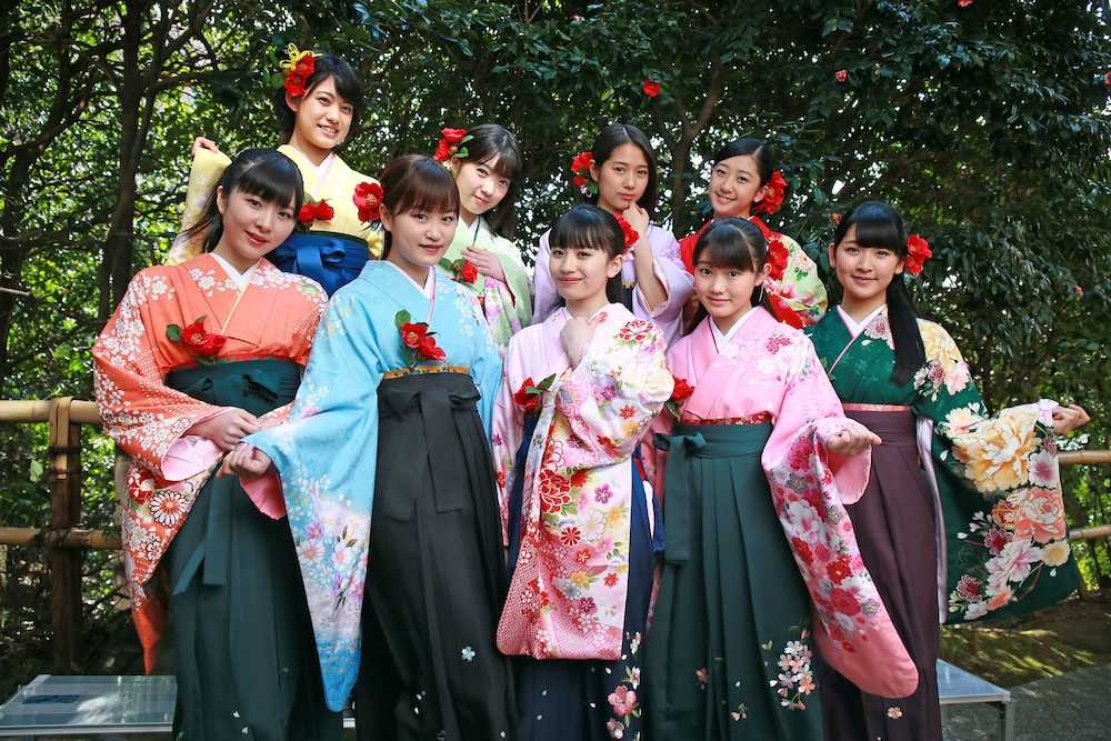 つばきファクトリー」（前列左から）小片リサ、新沼希空、浅倉樹々 