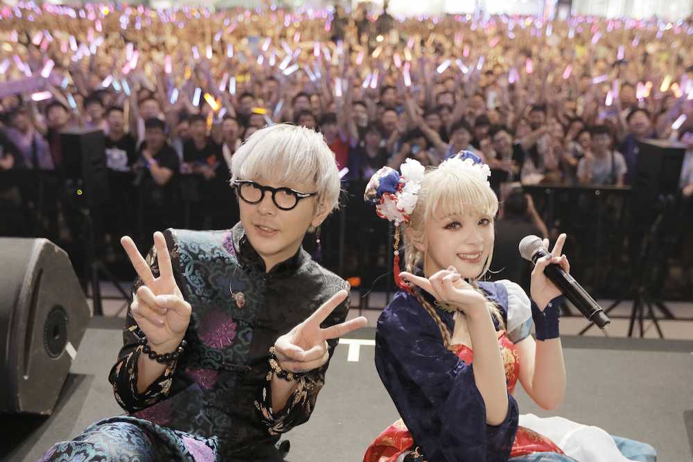 【画像・写真】１万人熱烈歓迎！男女デュオ「ＧＡＲＮｉＤＥＬｉＡ」中国で人気急上昇