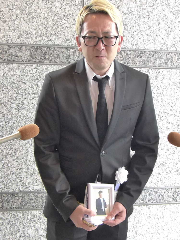 【画像・写真】平尾昌晃さん告別式　１００人が別れ、出棺時に「瀬戸の花嫁」