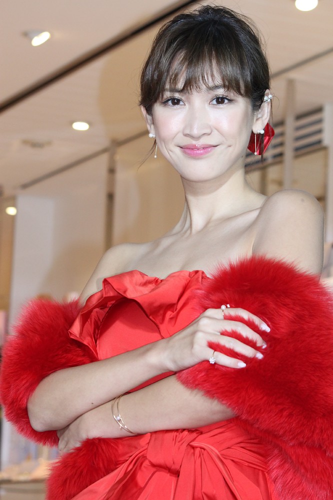 【画像・写真】紗栄子、事務所が破局否定せず「プライベートは任せている」