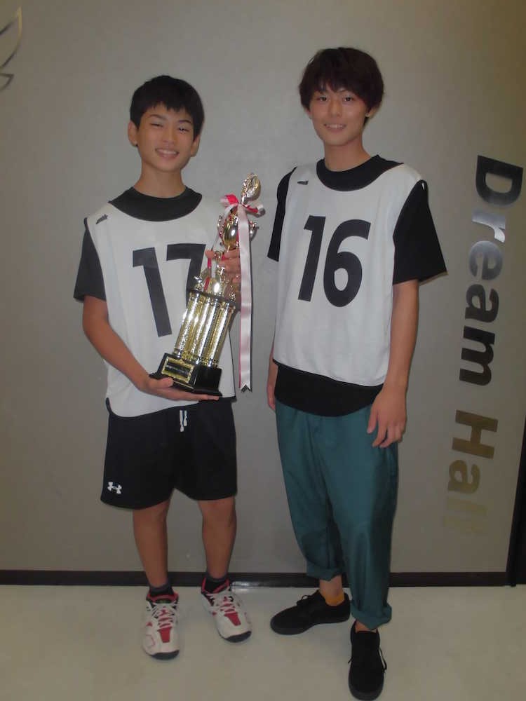 【画像・写真】関西芸能界にもスーパー中学生　最年少１３歳奥本智海さんがグランプリ