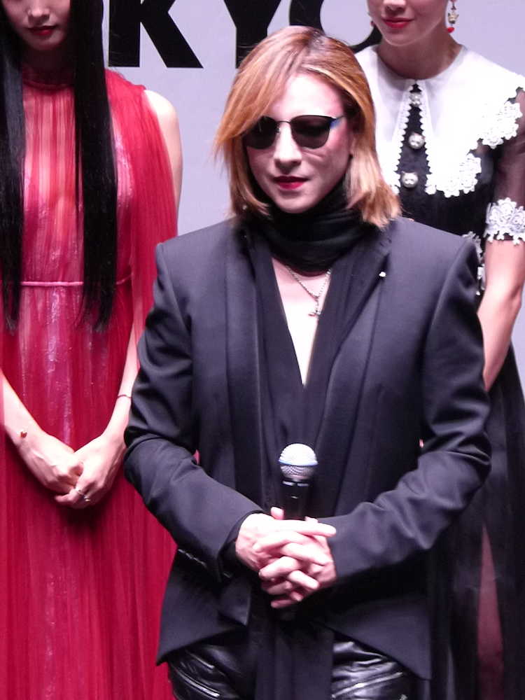 【画像・写真】ＹＯＳＨＩＫＩ「天国と地獄がいっぺんに」術後３週間でＶＯＧＵＥ撮影