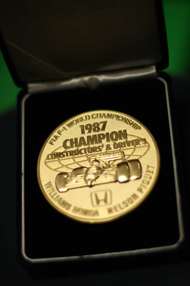 ネルソン・ピケの１９８７年Ｆ１チャンピオン獲得記念メダル