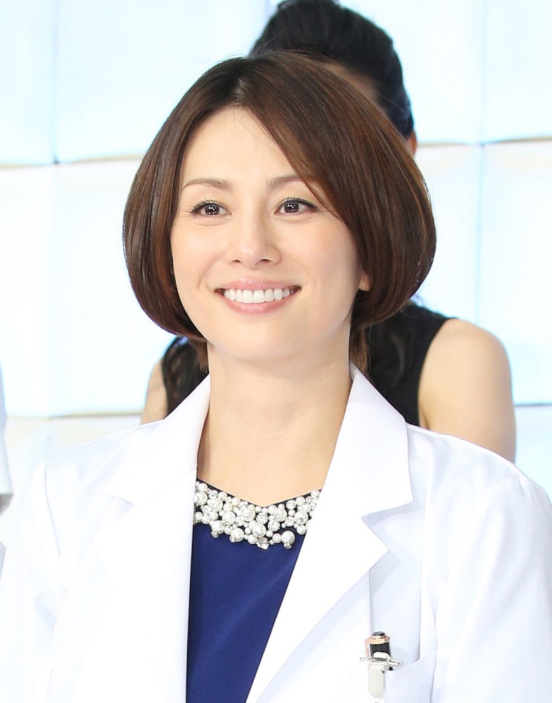 テレビ朝日 ドクターｘ 外科医 大門未知子 の主演を務める米倉涼子 スポニチ Sponichi Annex 芸能