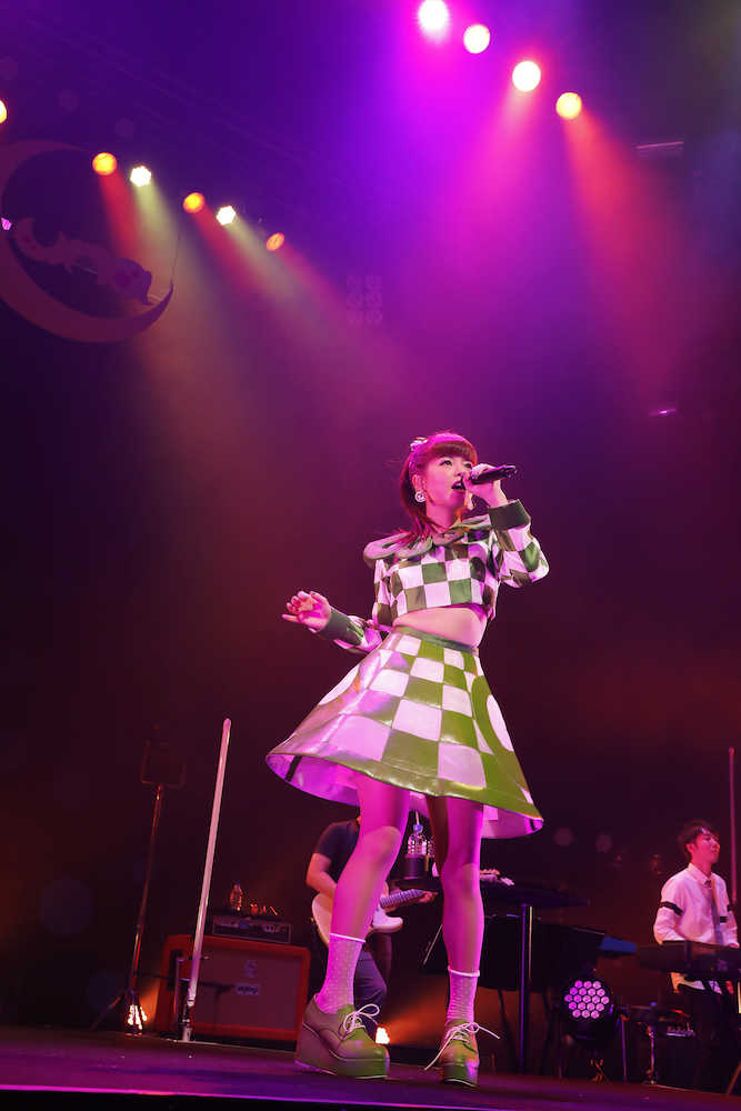 【画像・写真】春奈るな　ワンマンライブ開催　１１月８日発売の新曲ライブ初披露