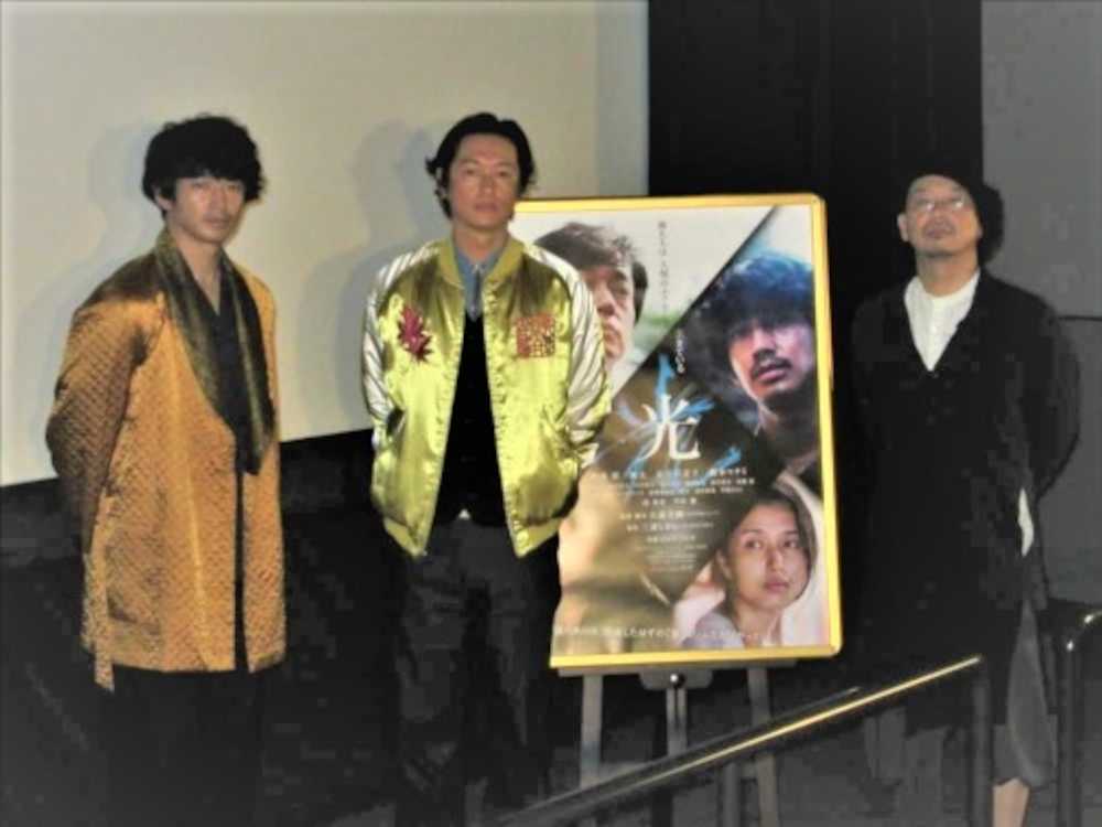 【画像・写真】映画「光」の舞台あいさつに登場した（左から）瑛太、井浦新、大森立嗣監督