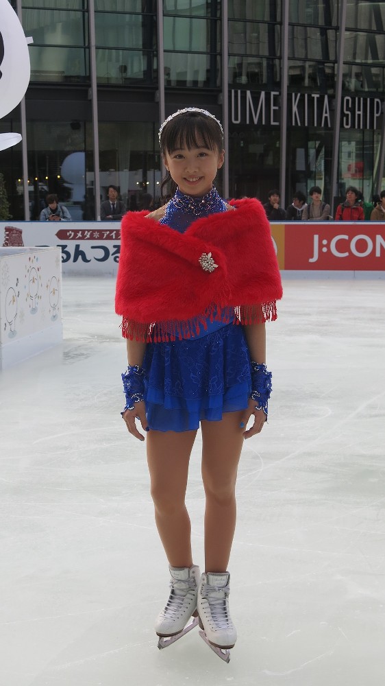 【画像・写真】本田望結　ＪＲ大阪駅特設リンク開きセレモニーで初滑り披露　女優とフィギュア両立、今後も貫く