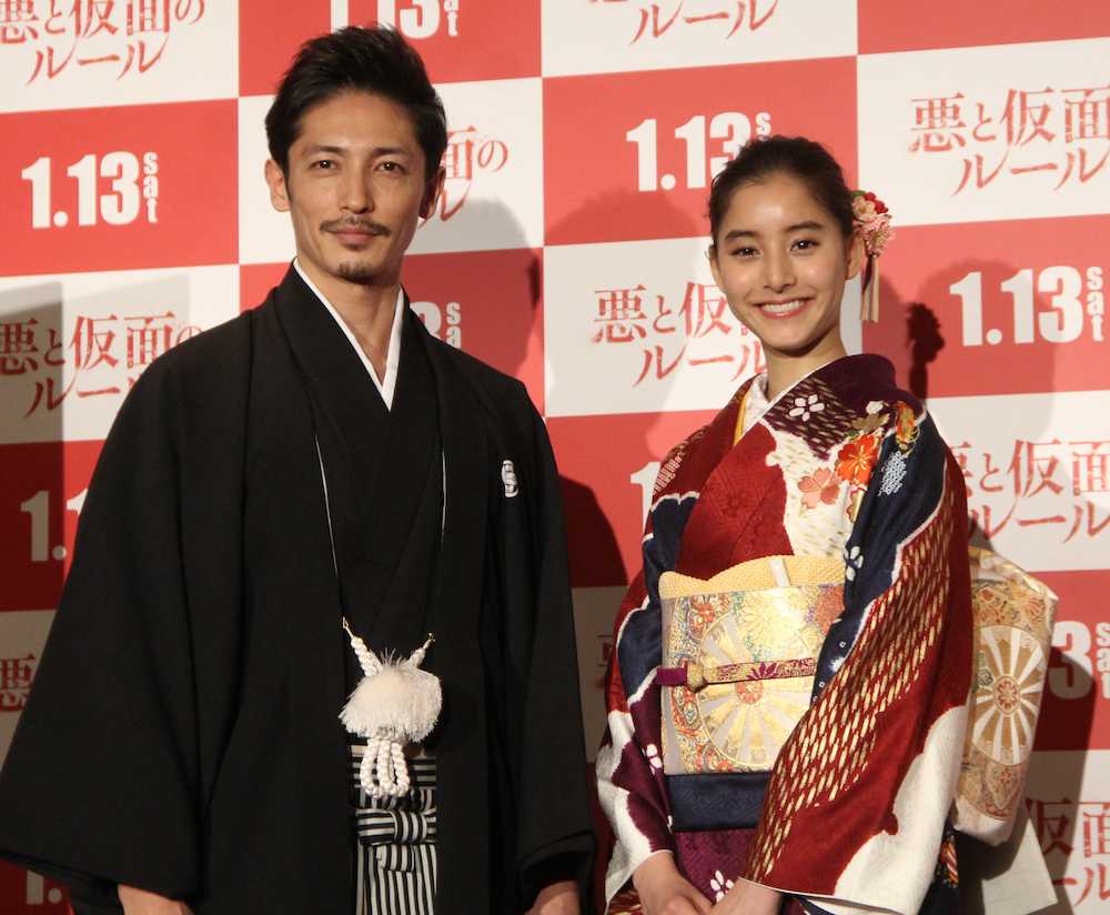 映画「悪と仮面のルール」の公開直前イベントに登壇した玉木宏（左）と新木優子