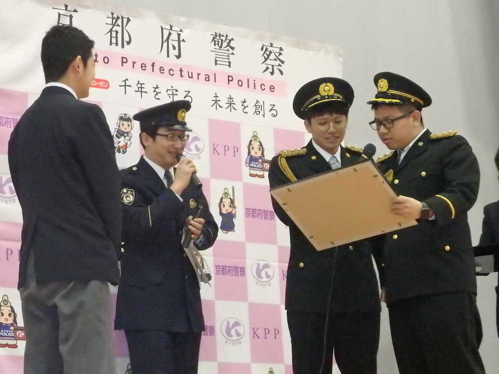 【画像・写真】ミキ、母校にサプライズ凱旋　兄・昴生が披露した“切ない思い出”とは