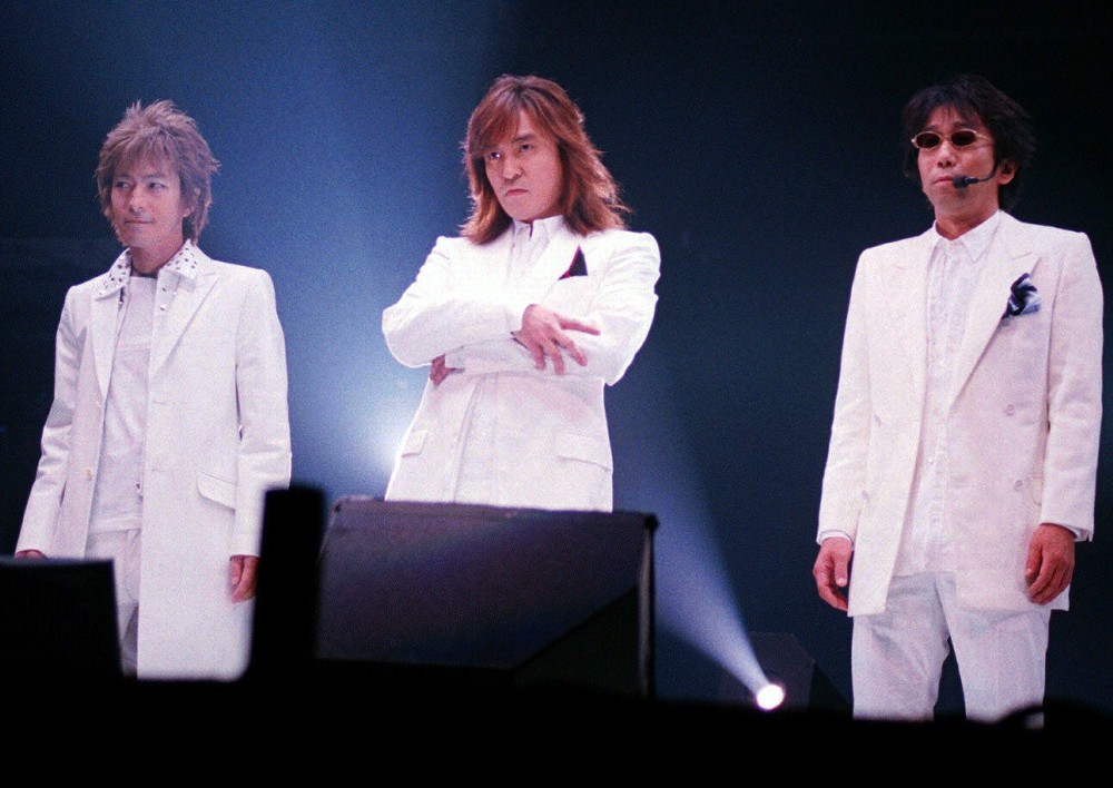 【画像・写真】小室引退、ファミリーに衝撃…ＴＲＦ、鈴木あみが感謝　華原はコメントせず