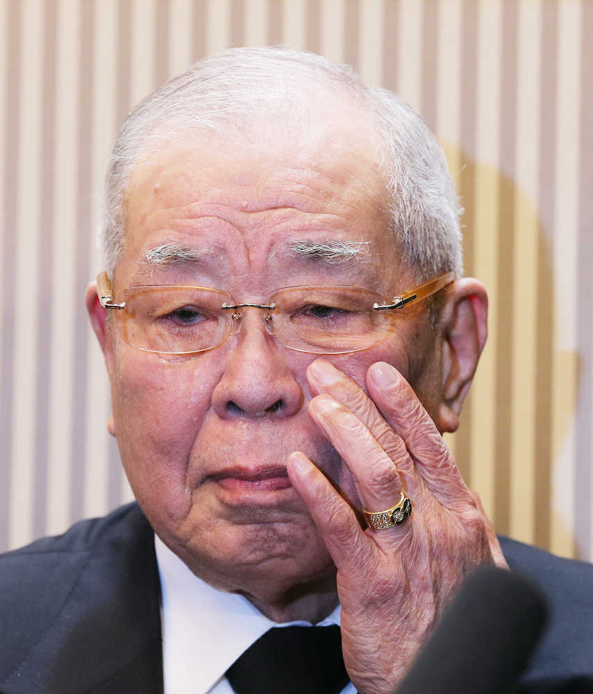 【画像・写真】ノムさん涙…まだ心の整理つかない「これから先、どうして生きていけば…」