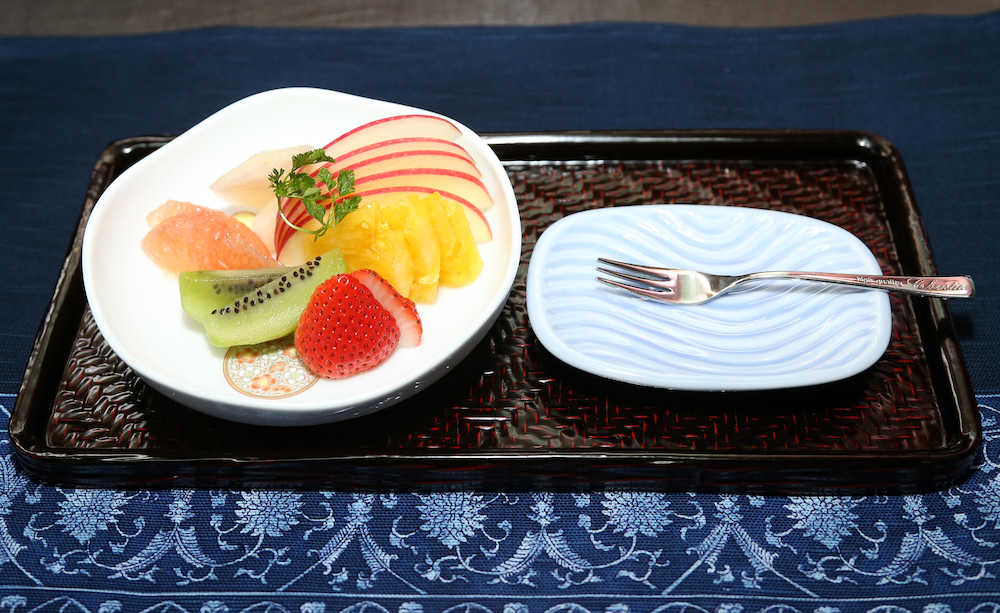 ＜３＞佐賀県産イチゴ・さがほのかが入ったフルーツ盛り合わせ