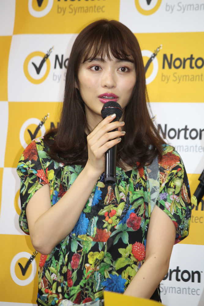 【画像・写真】内田理央、歩夢銀メダルに「若いのに凄い」かき氷店で予選観戦