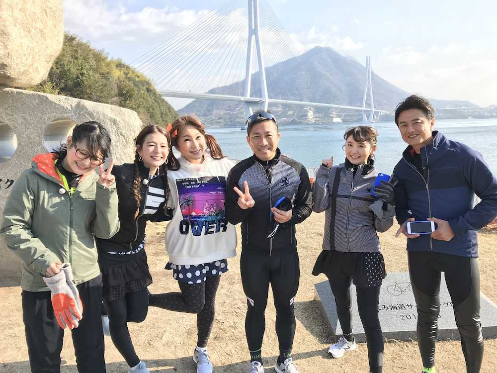 関西テレビ「チャリンコロード」に出演する（左から）ギャル曽根、スザンヌ、はるな愛、前園真聖、おのののか、原田龍二