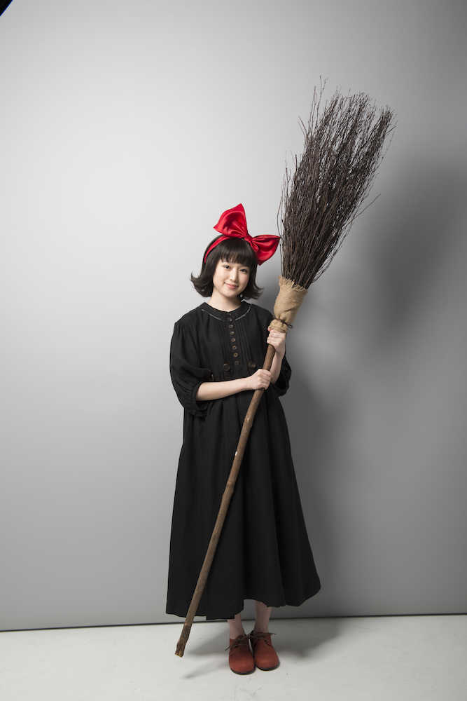 ミュージカル「魔女の宅急便」にキキ役で主演する福本莉子