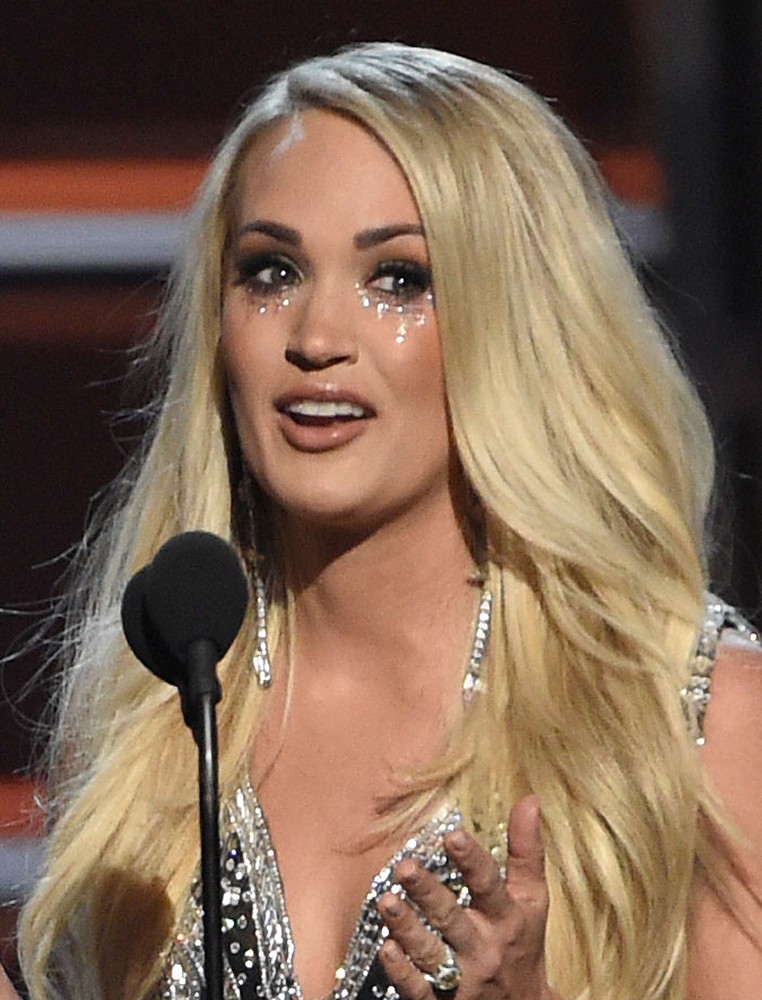 【画像・写真】顔面を40針以上縫ったＣ・アンダーウッド　“新しい顔”へのファンの反応は…