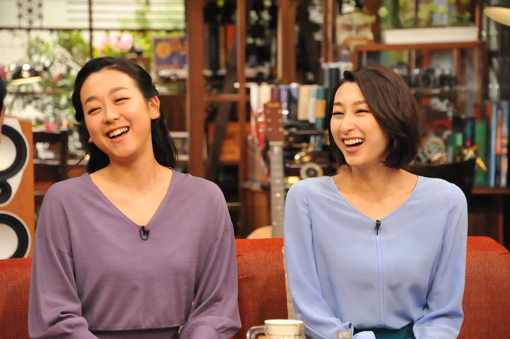 「さんまのまんま春ＳＰ」に出演した浅田真央さん（左）、浅田舞の姉妹