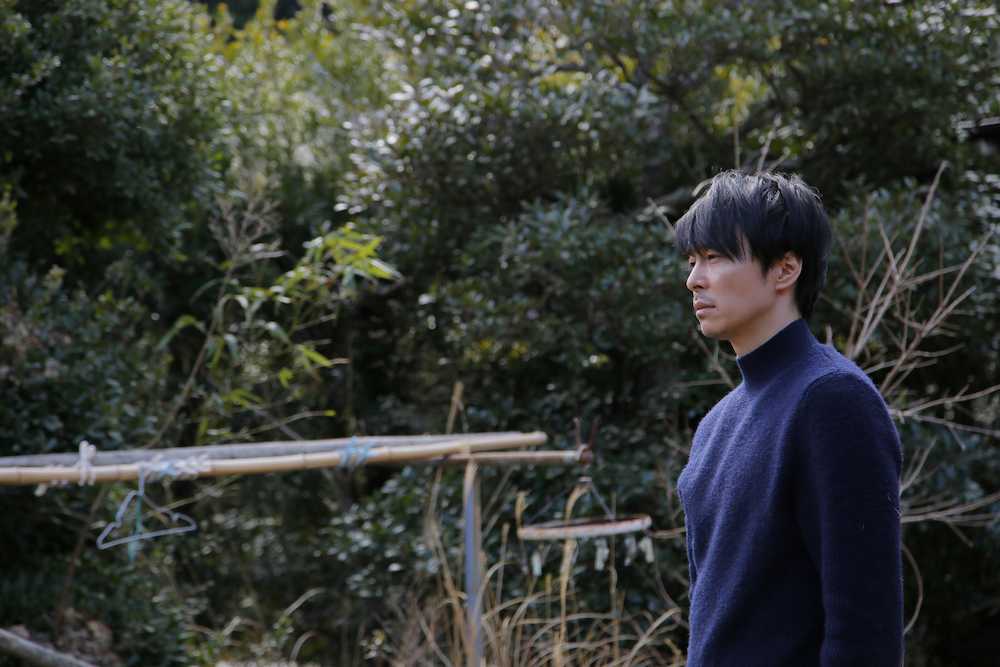 【画像・写真】稲垣吾郎　ひげ面で炭焼き「こだわりぬいて丁寧に作り上げていく現場　最高でした」