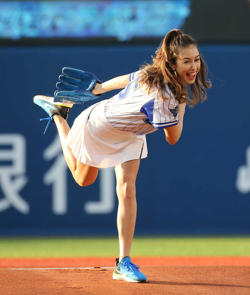【画像・写真】ＢＥＮＩ　筒香登場曲書き下ろし「ＲＥＡＤＹ２５」、ハマスタで生熱唱