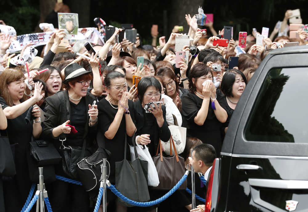【画像・写真】美紀夫人　喪主あいさつで声震わせ…「どうか…秀樹さんを忘れないでいてください」