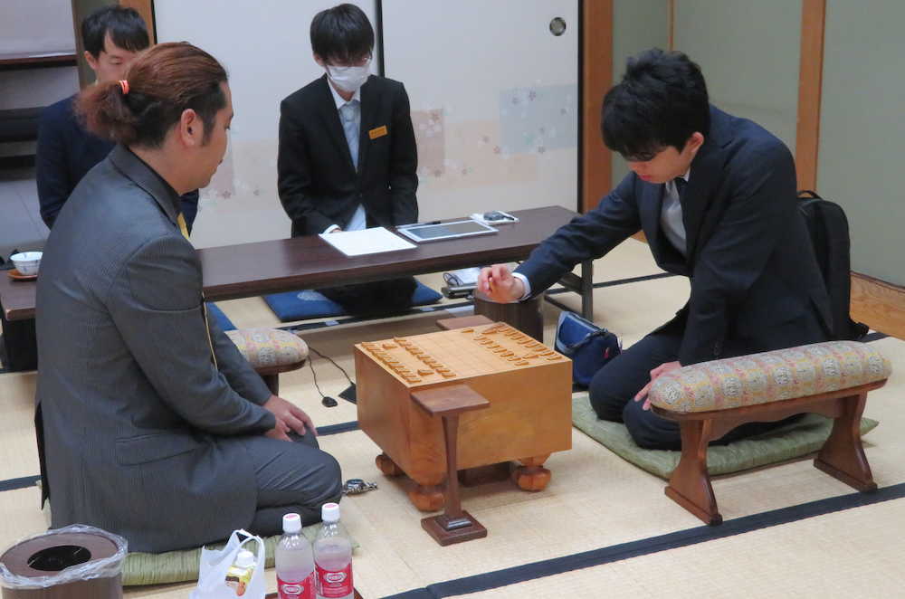 【画像・写真】藤井七段、昇段後初の対局　勝てば棋王戦挑戦者決定Ｔで菅井王位と対戦