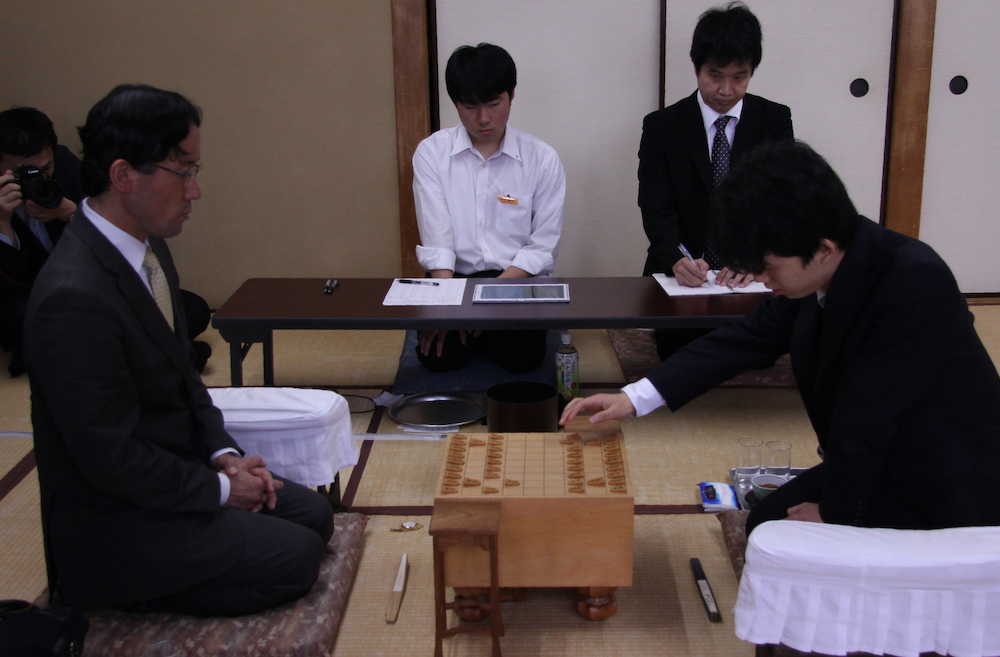 【画像・写真】藤井七段、王座戦挑戦者決定Ｔで深浦九段と対戦　勝てばタイトル戦あと２勝