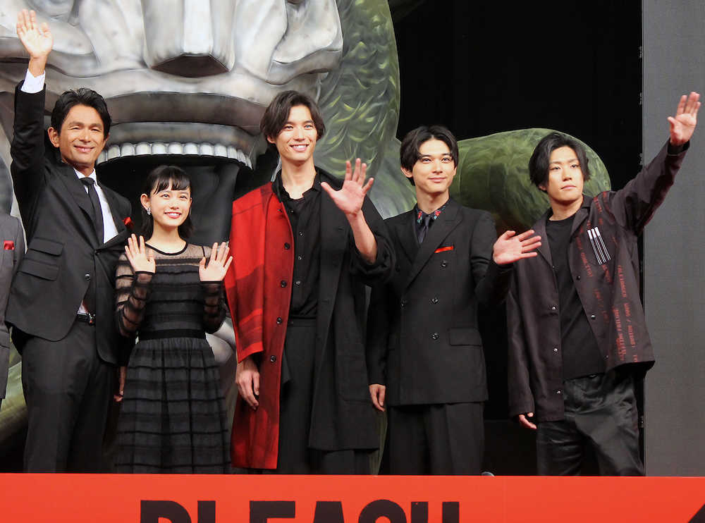 映画「ＢＬＥＡＣＨ」の完成披露試写会で舞台あいさつを行った（左から）江口洋介、杉咲花、福士蒼汰、吉沢亮、早乙女太一
