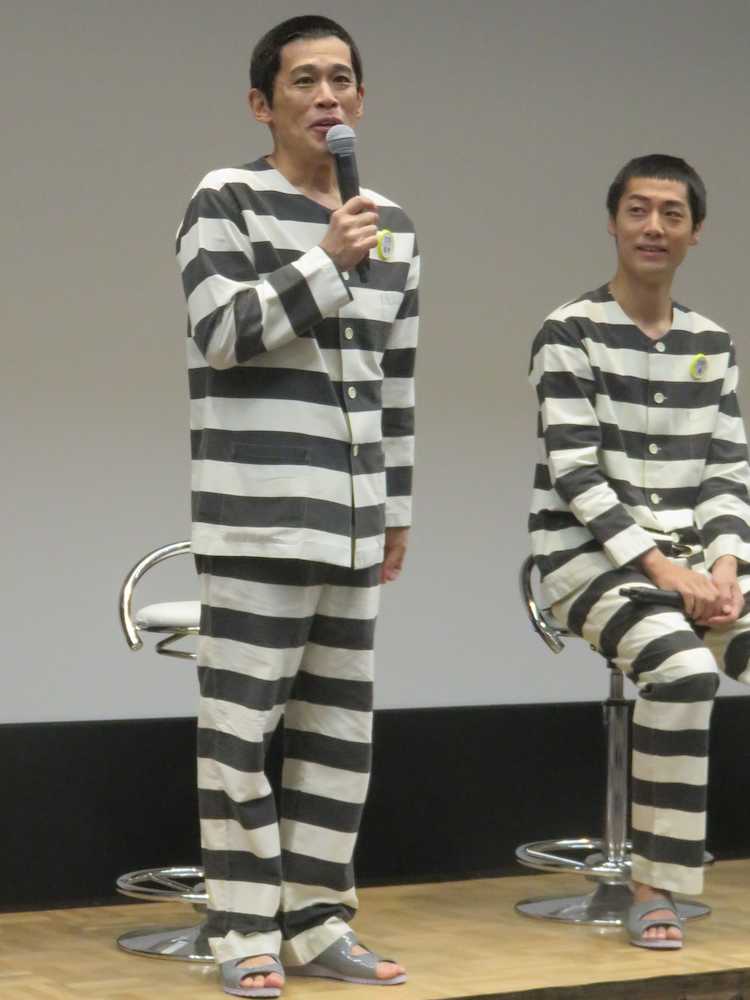 ドラマ 極道めし の会見は柳沢慎吾の独壇場に 右は主演の福士誠治 スポニチ Sponichi Annex 芸能