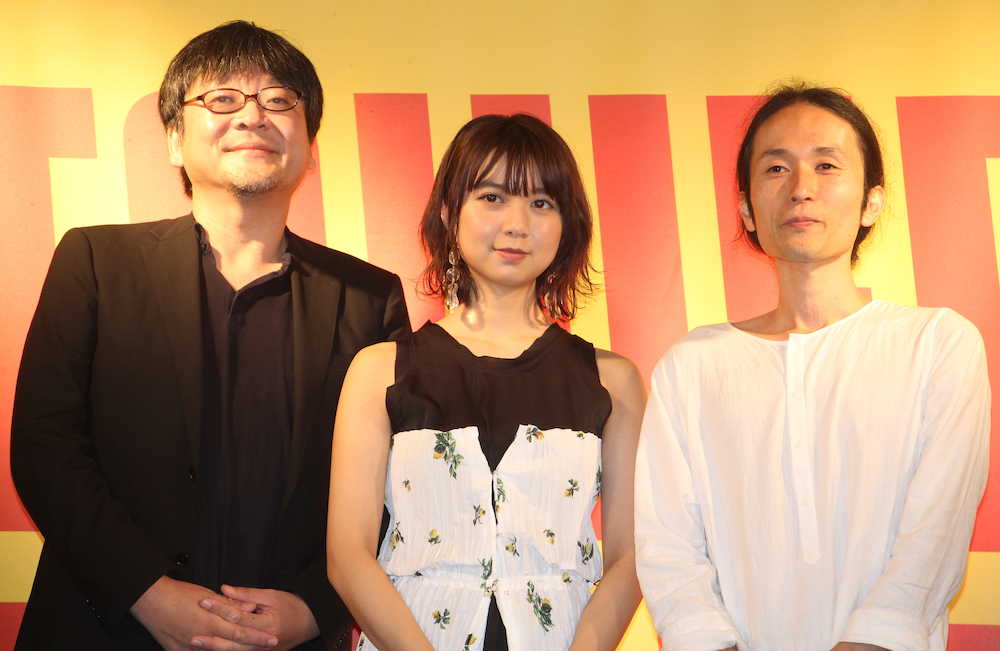 アニメ映画「未来のミライ」オリジナルサウンドトラック発売記念イベントに出席した（左から）細田守監督、上白石萌歌、高木正勝氏