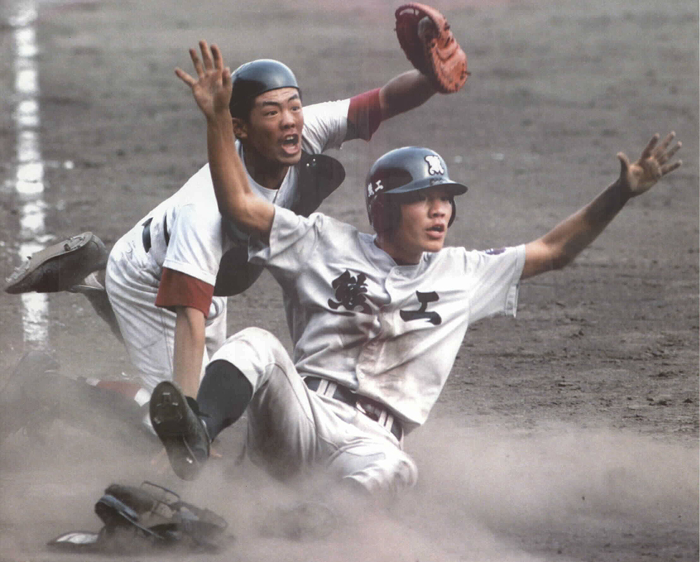 【画像・写真】【柳沢慎吾のひとり甲子園“再現動画”】地鳴りの大歓声　松山商「奇跡のバックホーム」