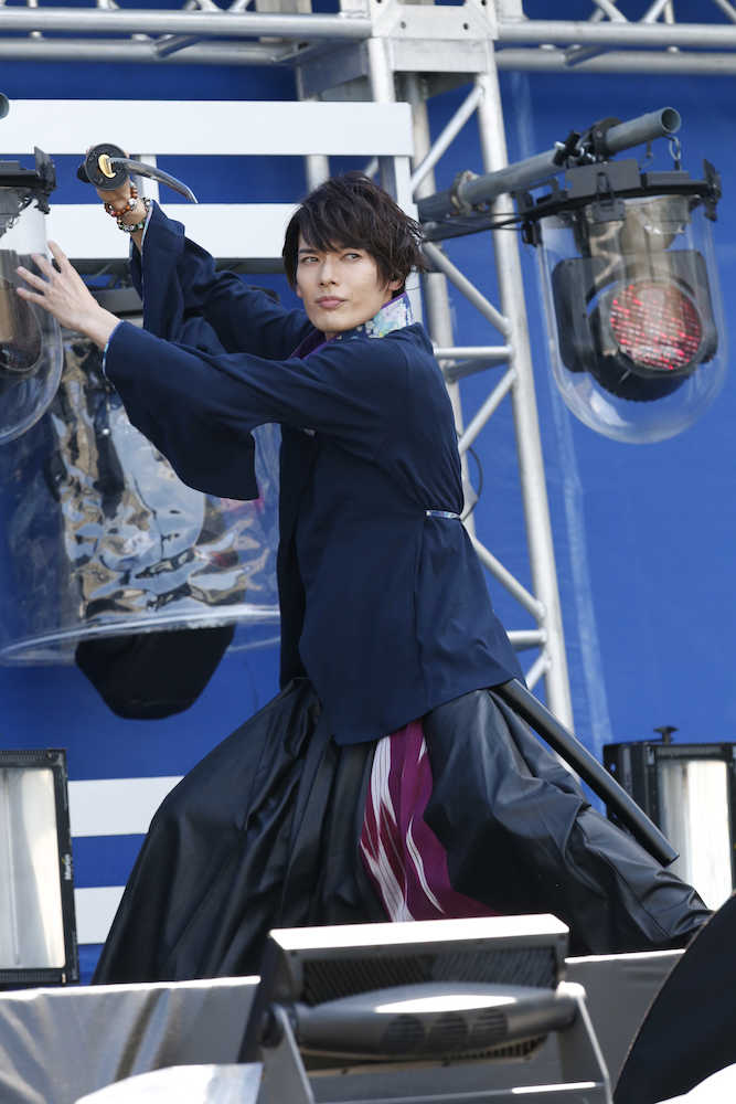 【画像・写真】崎山つばさ　殺陣で沸かせた　ａ―ｎａｔｉｏｎ史上初の演出