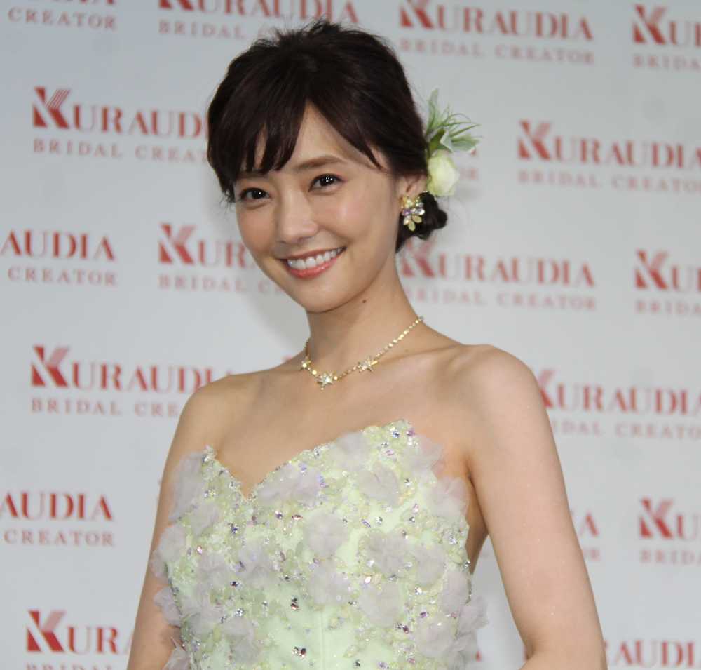 【画像・写真】倉科カナ「結婚願望が強くなった」　花嫁姿で理想のプロポーズ告白「寝起きで…」