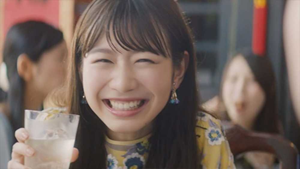 【画像・写真】岡本夏美　屈託ない２０歳の笑み、「丁寧に」大人の階段を一歩一歩