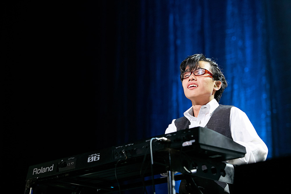 【画像・写真】１０・６都内で「１５周年ゴールドコンサート」本戦、９組出場