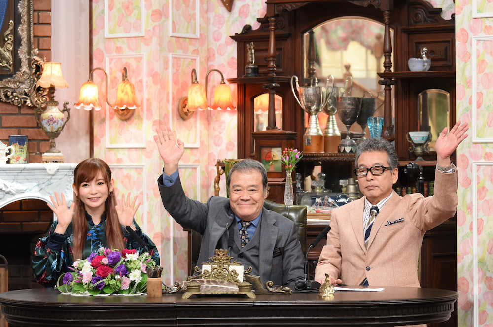 ABCテレビ「探偵！ナイトスクープ」に出演した（左から）中川翔子、局長・西田敏行、円広志 ― スポニチ