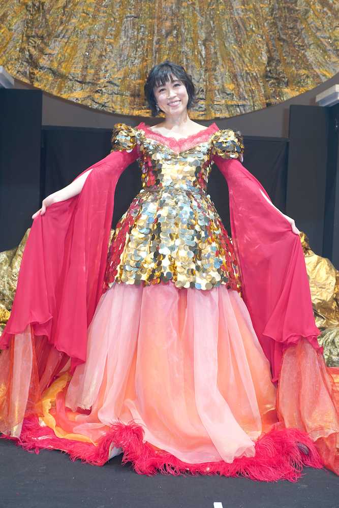 【画像・写真】水森かおり　昨年紅白演出を再現　今年の紅白へ意気込み「北海道の皆さんに見せて恩返し」