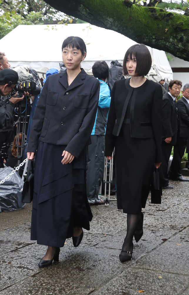 【画像・写真】オノ・ヨーコさん、希林さんへ「アイラブユー」安藤サクラが手紙代読