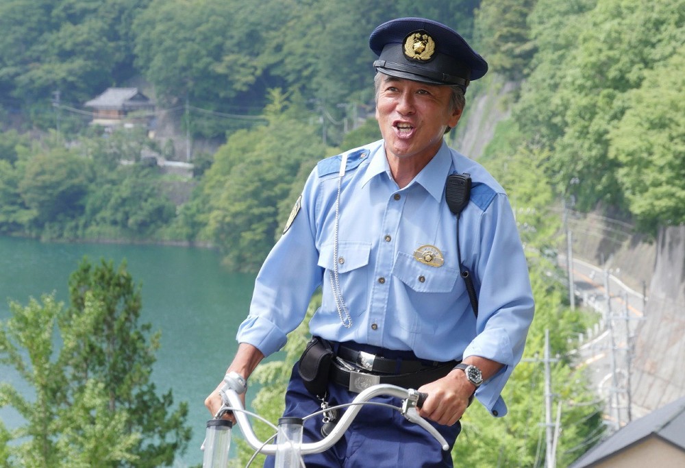 【画像・写真】寺島進主演「駐在刑事」“快挙”初回１０・１％！テレ東“金８”「釣りバカ」以来３年ぶり２桁好発進