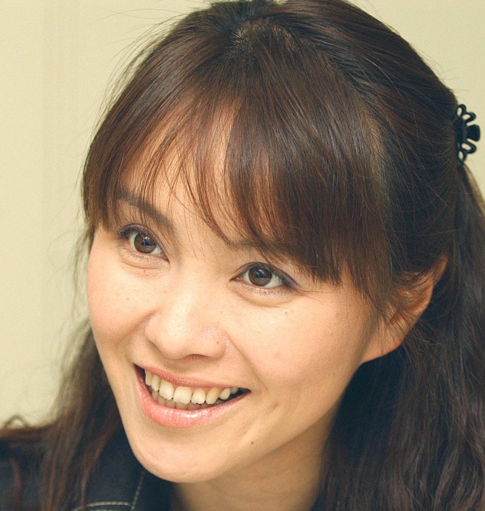 2003年撮影時の歌手・井上あずみ