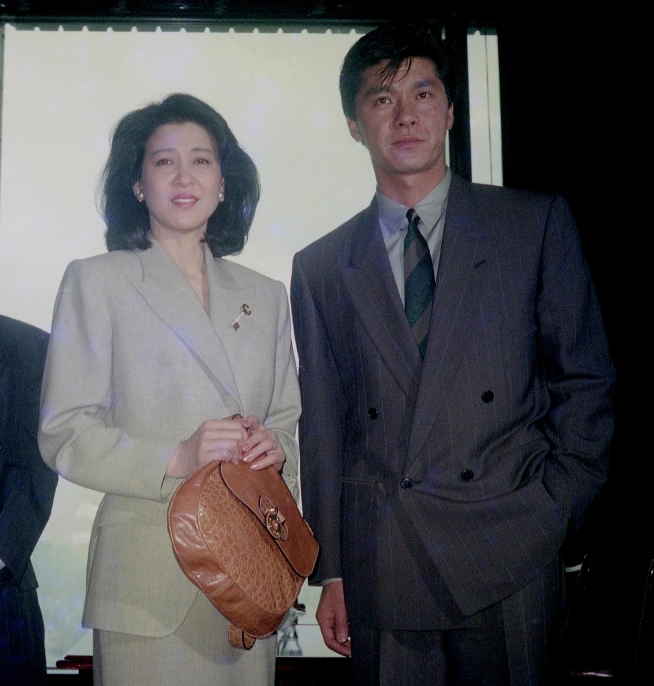 ９８年にドラマで共演した西城秀樹さん 右 と十朱幸代 スポニチ Sponichi Annex 芸能