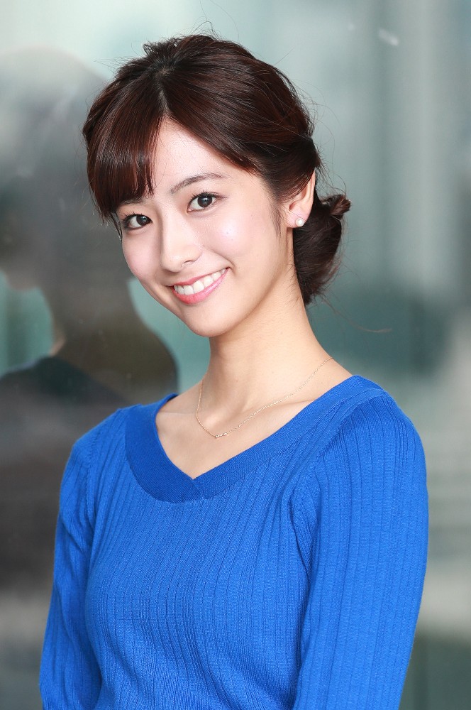 【画像・写真】初々しい表情を見せる田村真子アナウンサー