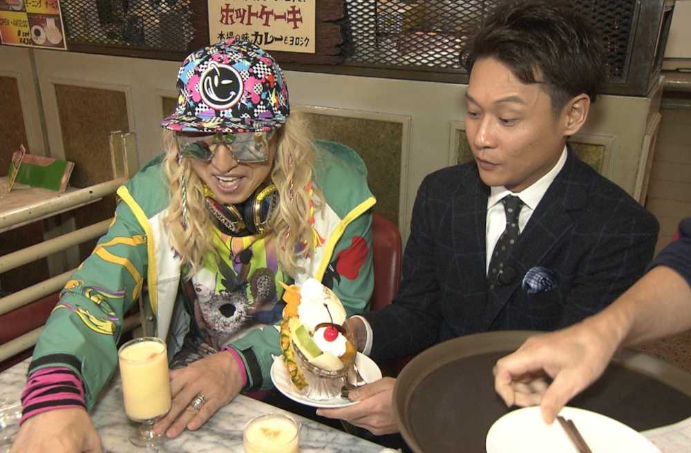 【画像・写真】ＤＪ　ＫＯＯ　ディープな大阪でテンションＭＡＸ！ミックスジュースにも舌鼓