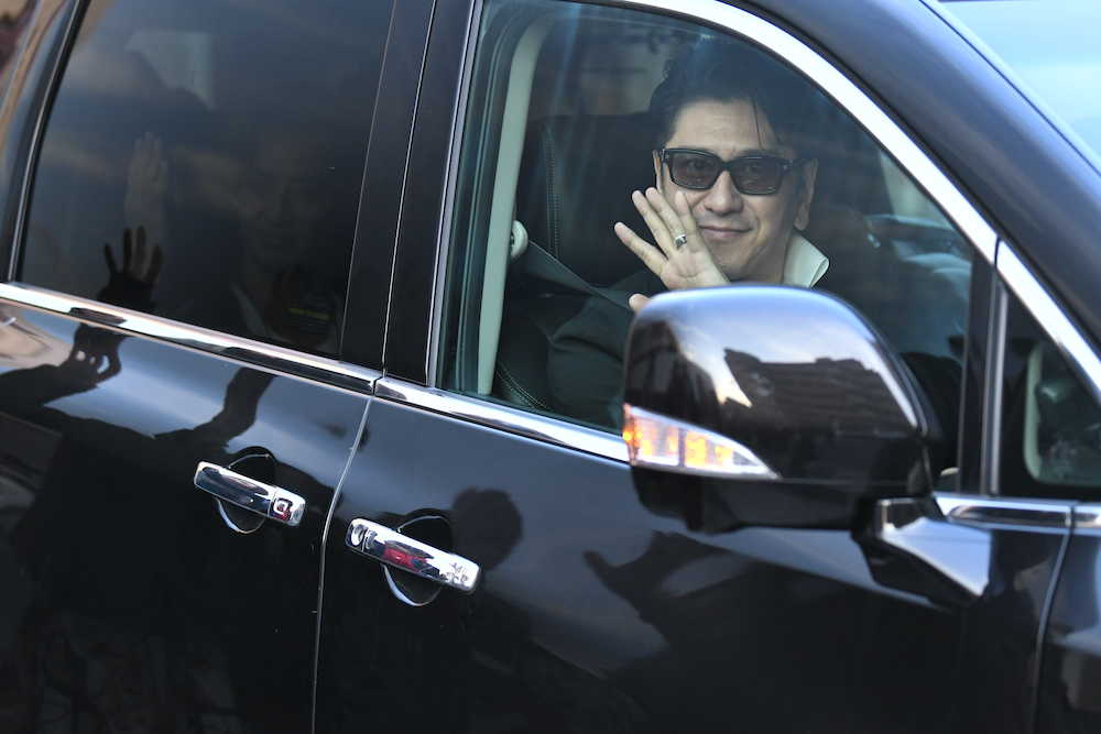 【画像・写真】麻世　離婚の陰にやはり女性が…レストランバー経営者＆釣りアイドルとの交際３年